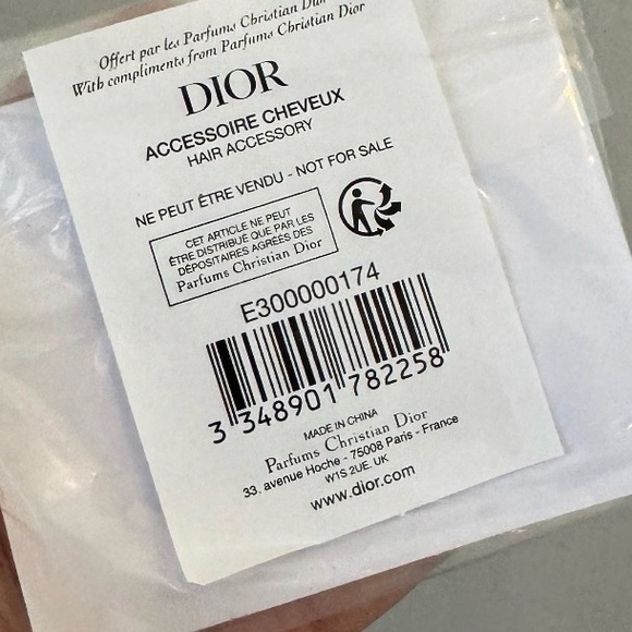 GWP - Dior Pink Hair Clips - Picture 2 of 2